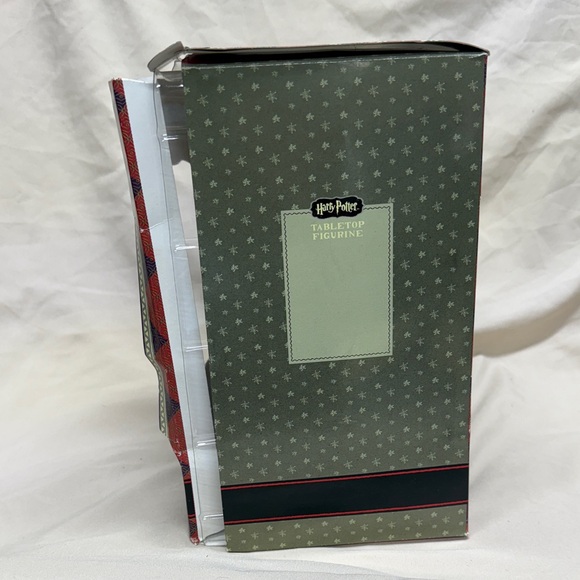 Warner Bros NEW OPEN BOX HARRY POTTER FIGURE - W/STAND TABLE TOP WARNER BROS. - Picture 5 of 7